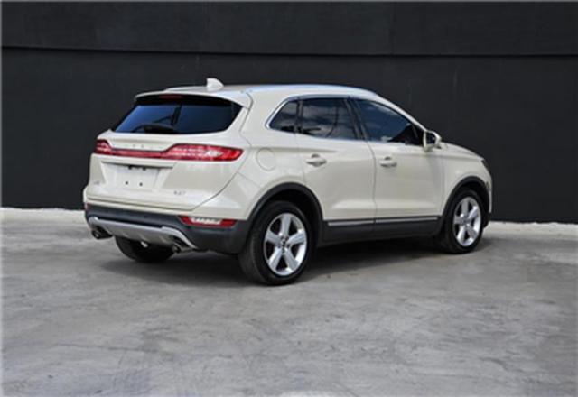 2018 LINCOLN MKC PREMIE 5LMCJ1C98JUL28988