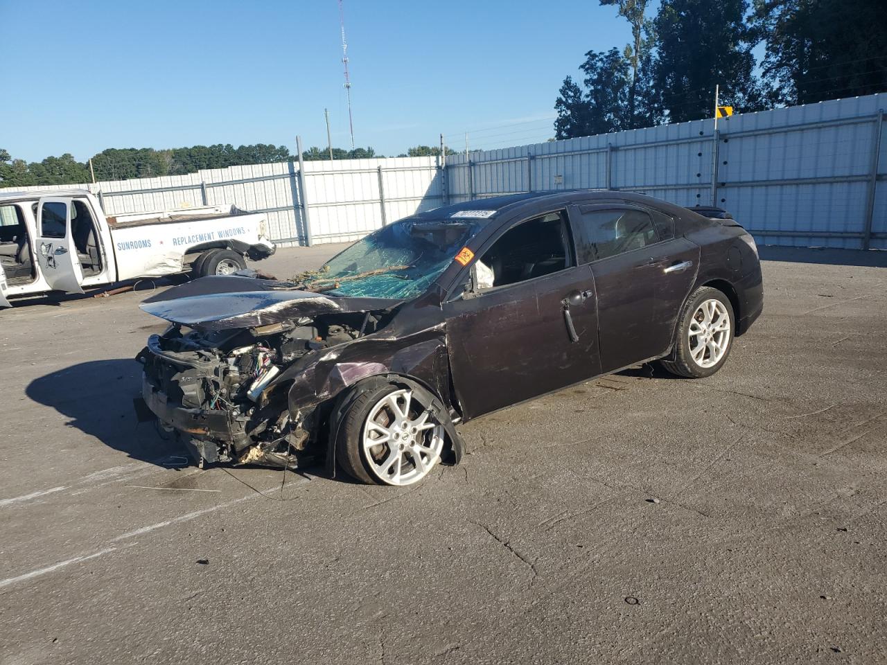 NISSAN MAXIMA S