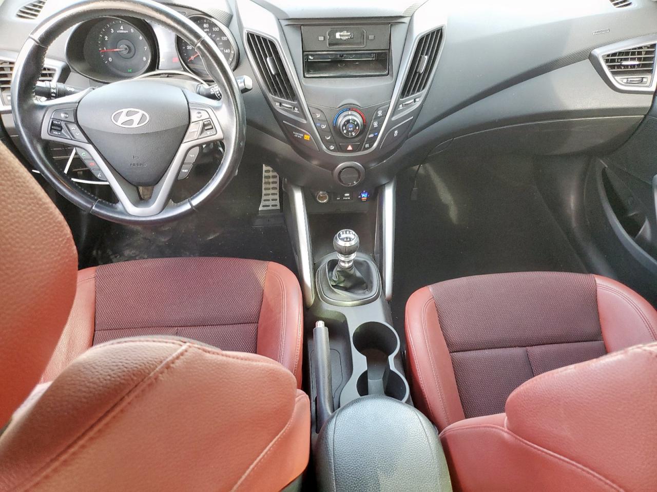 HYUNDAI VELOSTER TURBO