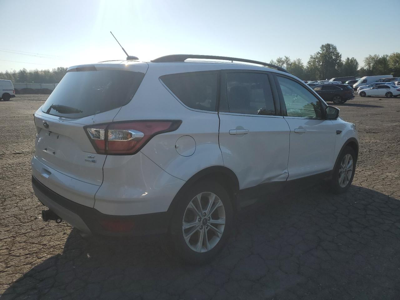 FORD ESCAPE SE