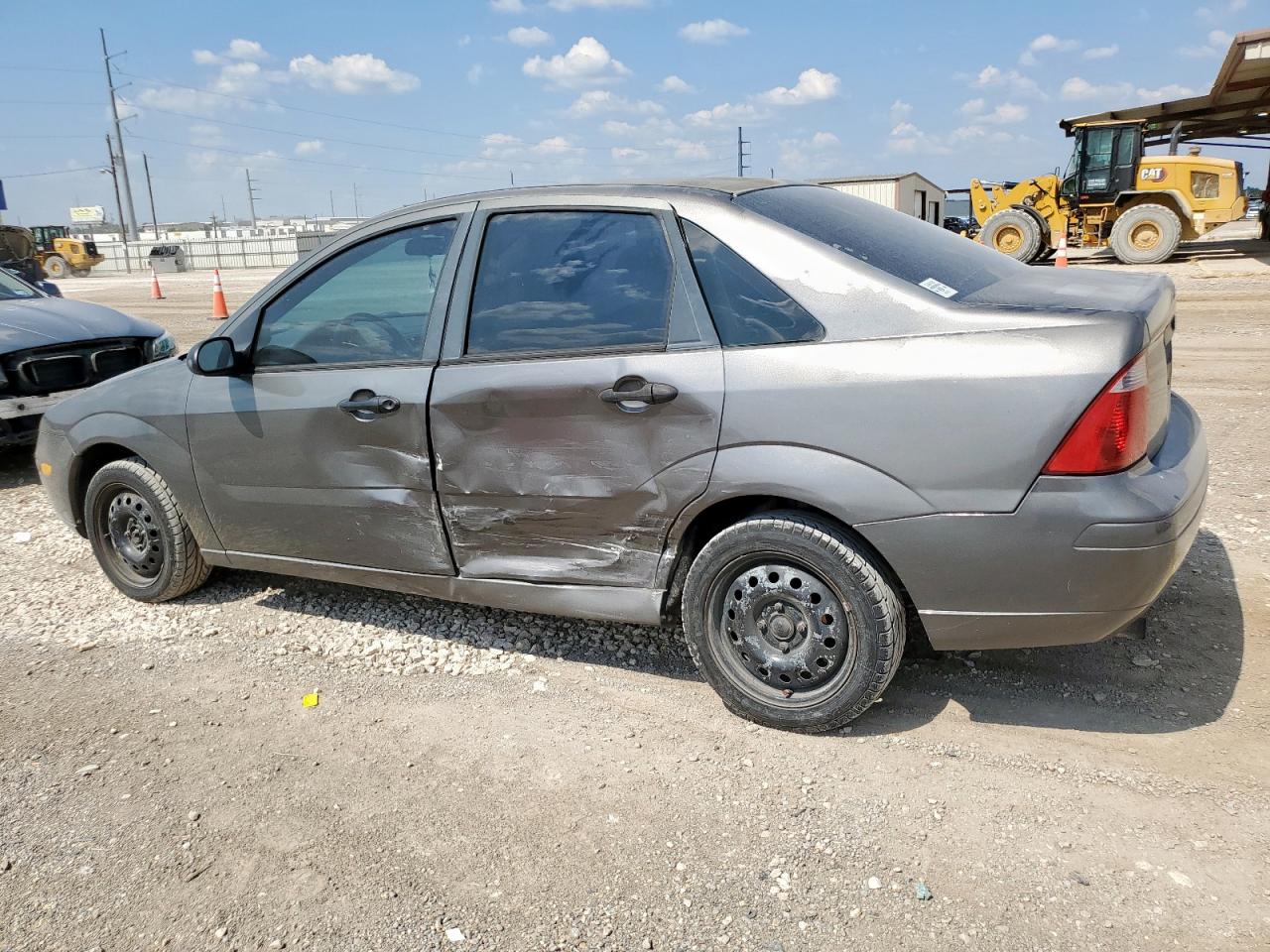 Lot #3261420512 2005 FORD FOCUS ZX4