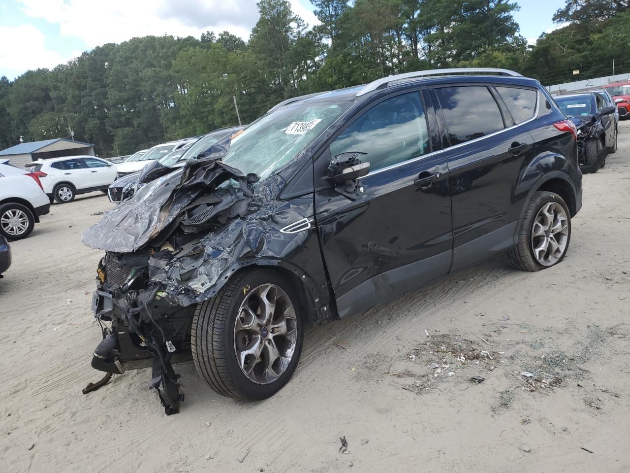 FORD ESCAPE TITANIUM