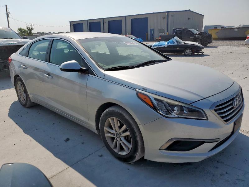 2017 HYUNDAI SONATA SE 5NPE24AF1HH519695