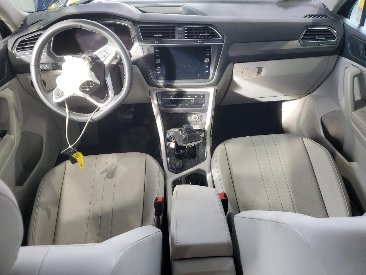 VOLKSWAGEN TIGUAN SE