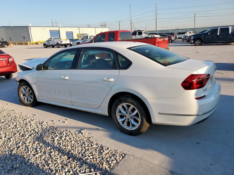 2018 VOLKSWAGEN PASSAT S 1VWAA7A34JC047936