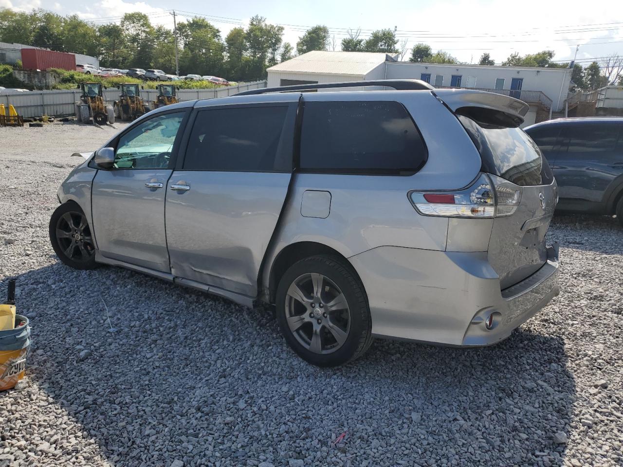 TOYOTA SIENNA SE