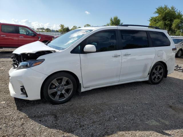 TOYOTA SIENNA SE