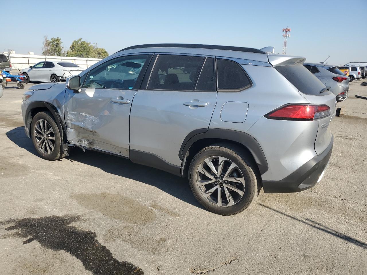 TOYOTA COROLLA CROSS XLE