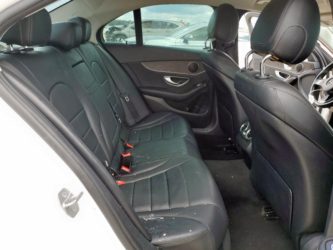 MERCEDES-BENZ C-CLASS 300