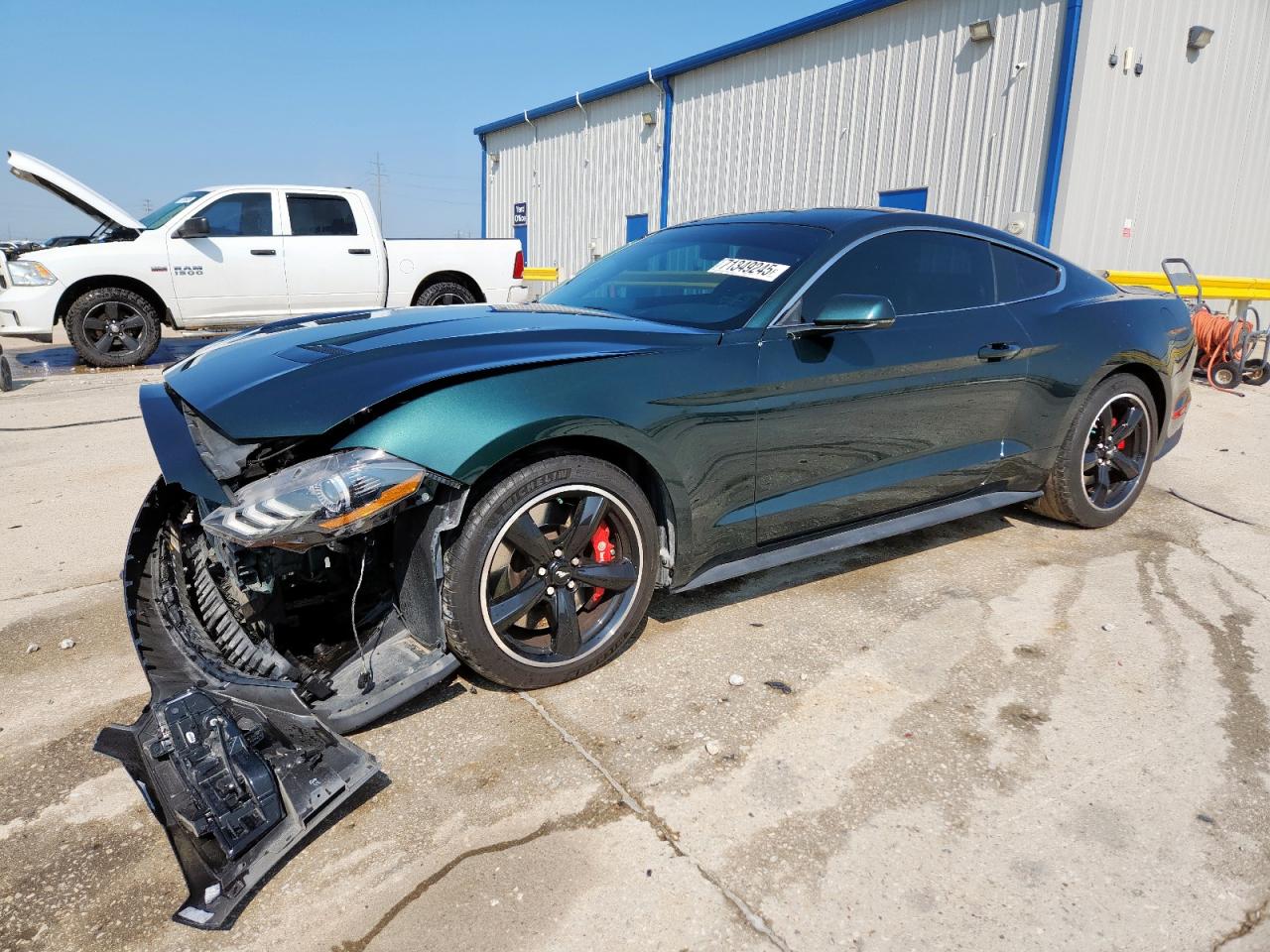 FORD MUSTANG BULLITT