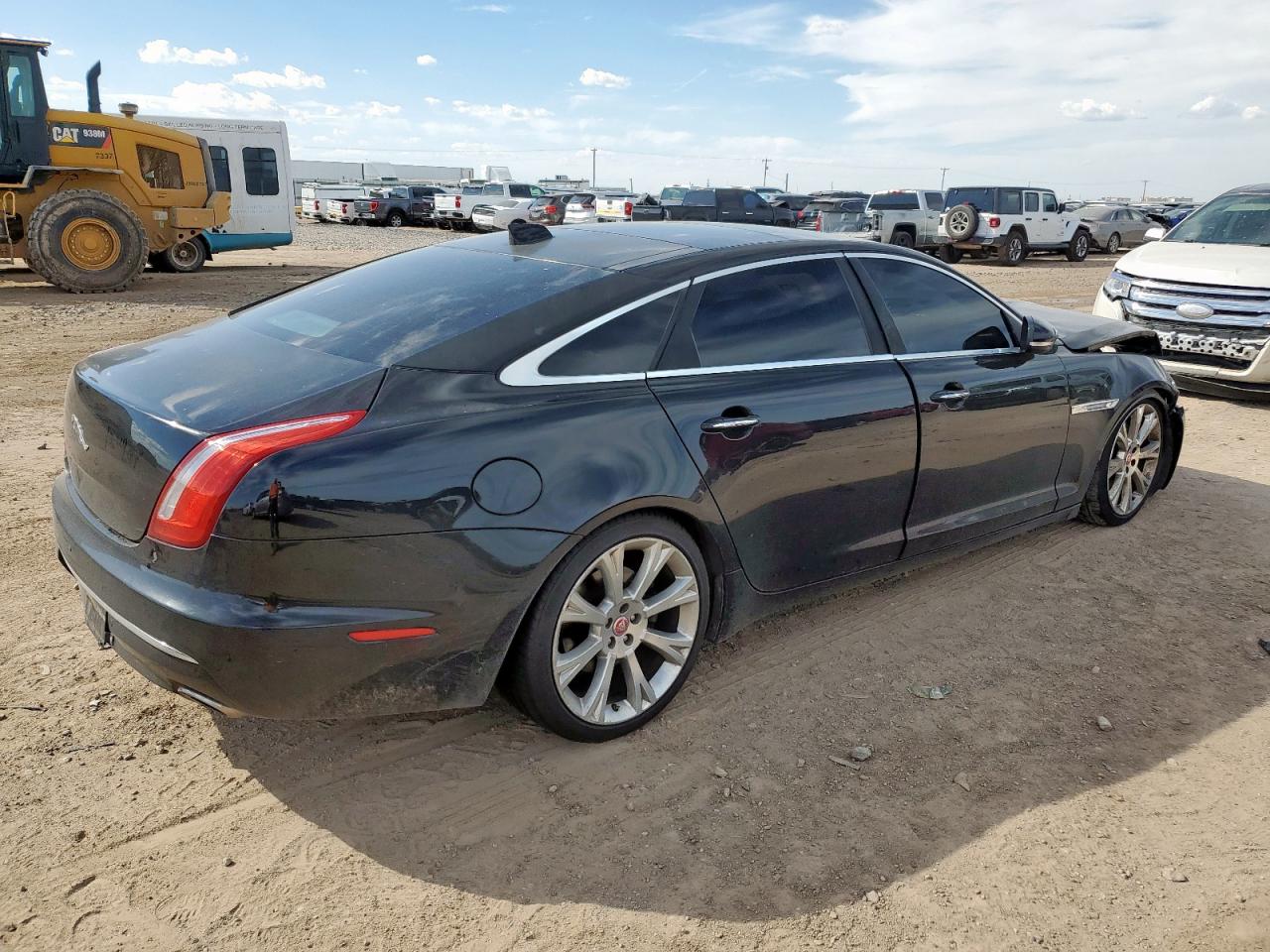 JAGUAR XJ PORTFOLIO