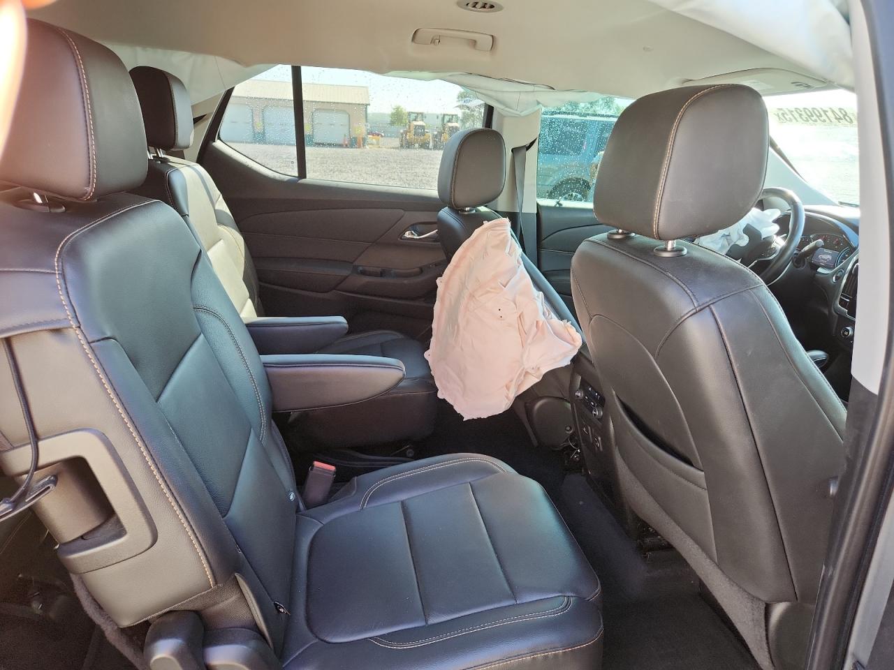 CHEVROLET TRAVERSE RS