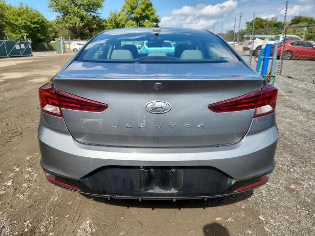 2019 HYUNDAI ELANTRA SE KMHD84LF2KU781855