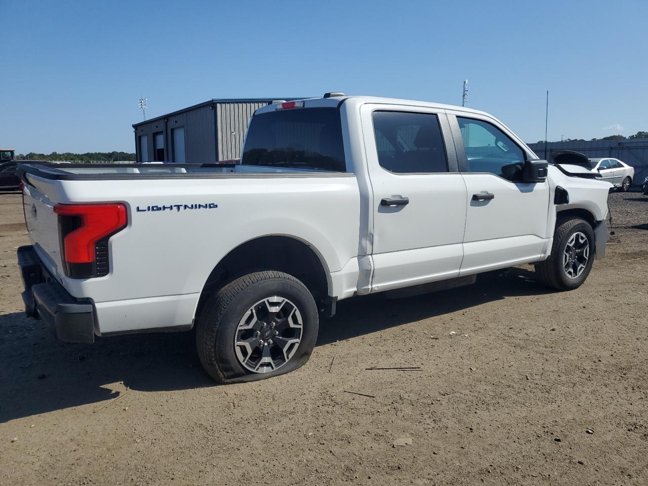 FORD F-150 LIGHTNING PRO