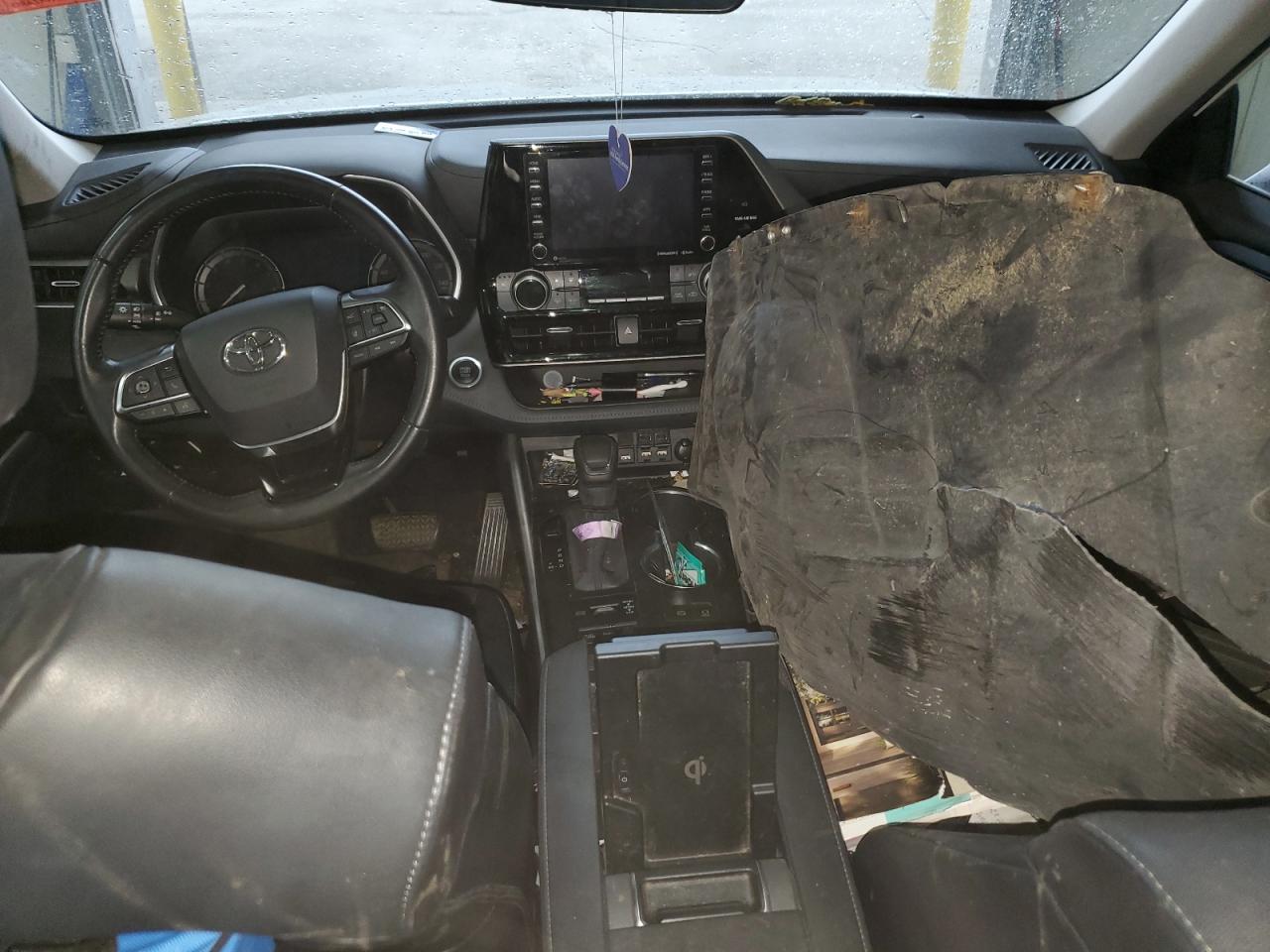 TOYOTA HIGHLANDER XLE