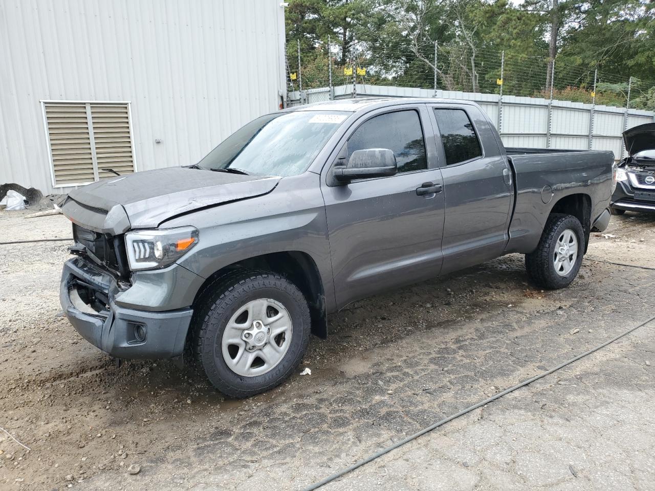 TOYOTA TUNDRA DOUBLE CAB SR