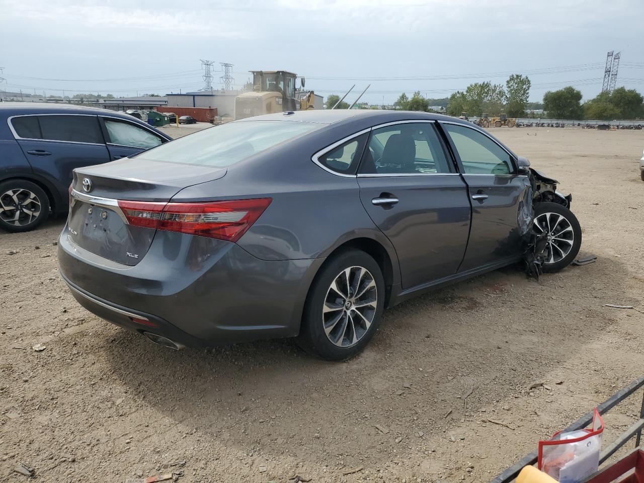 TOYOTA AVALON XLE