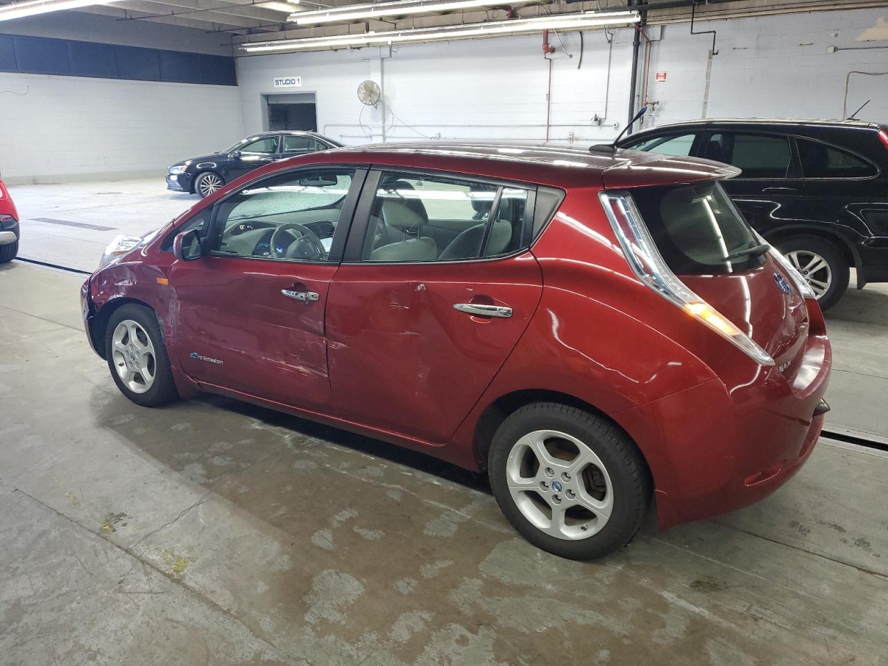 NISSAN LEAF S