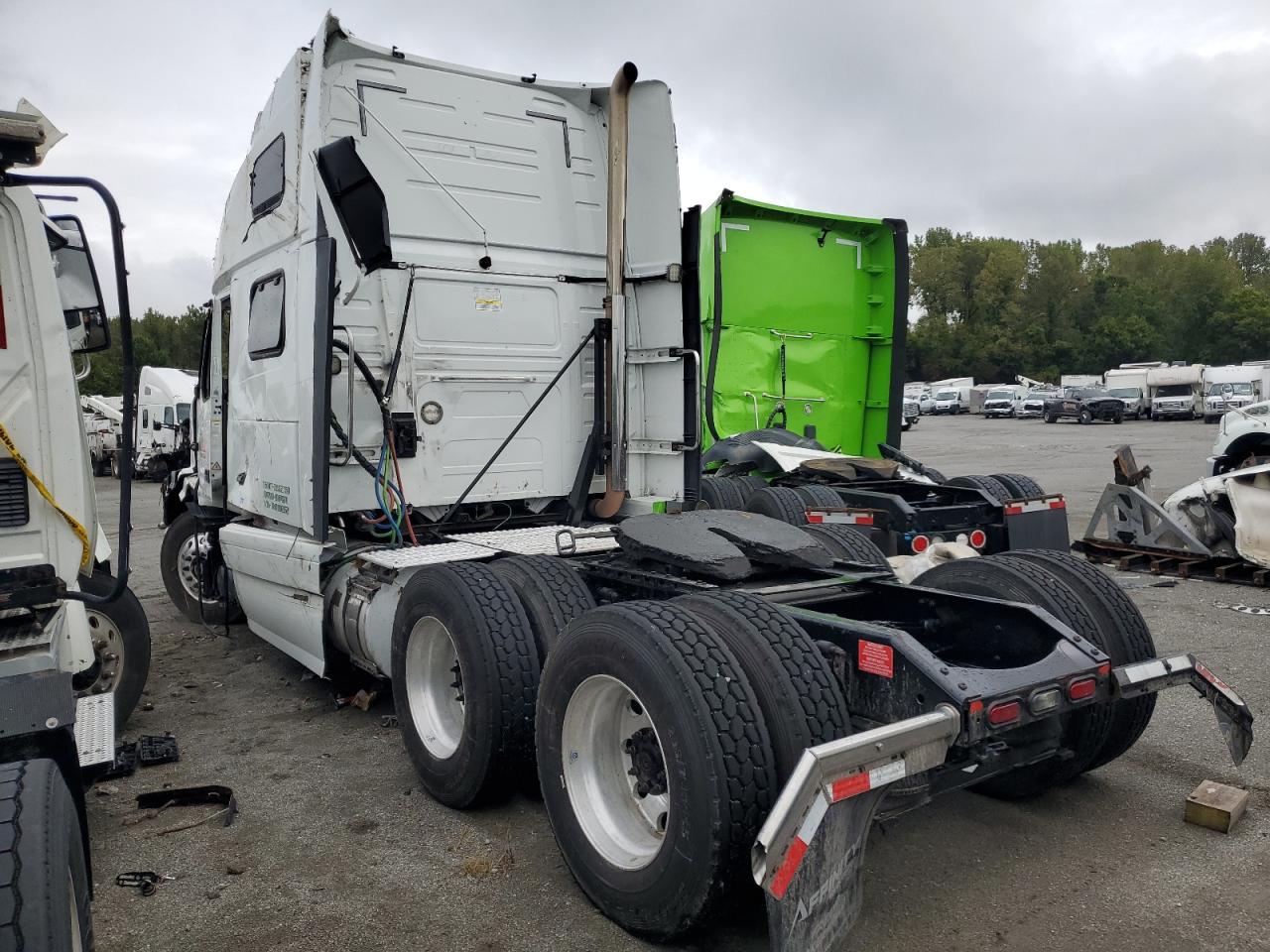 Lot #3285011970 2018 VOLVO VNL