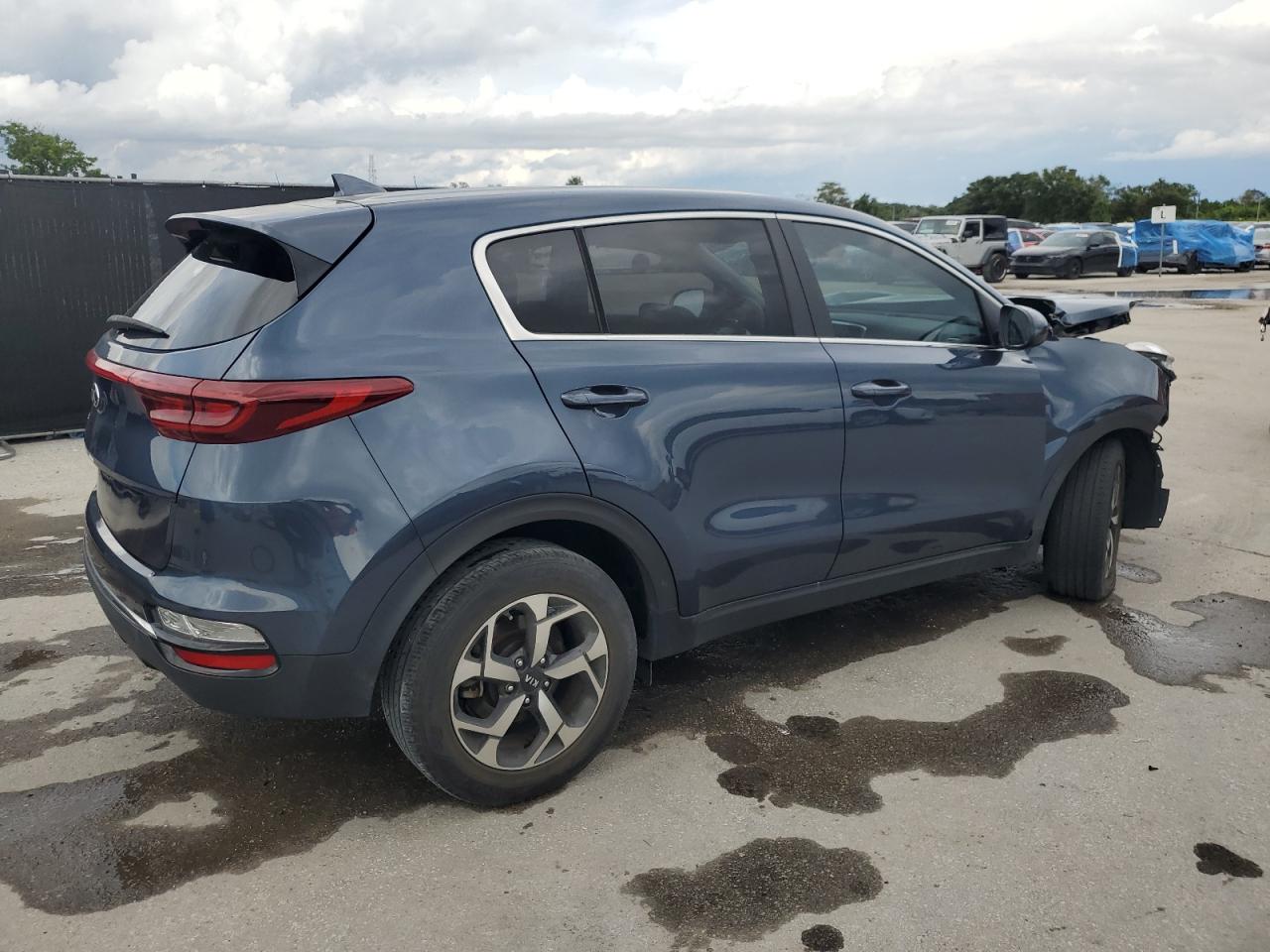 KIA SPORTAGE LX
