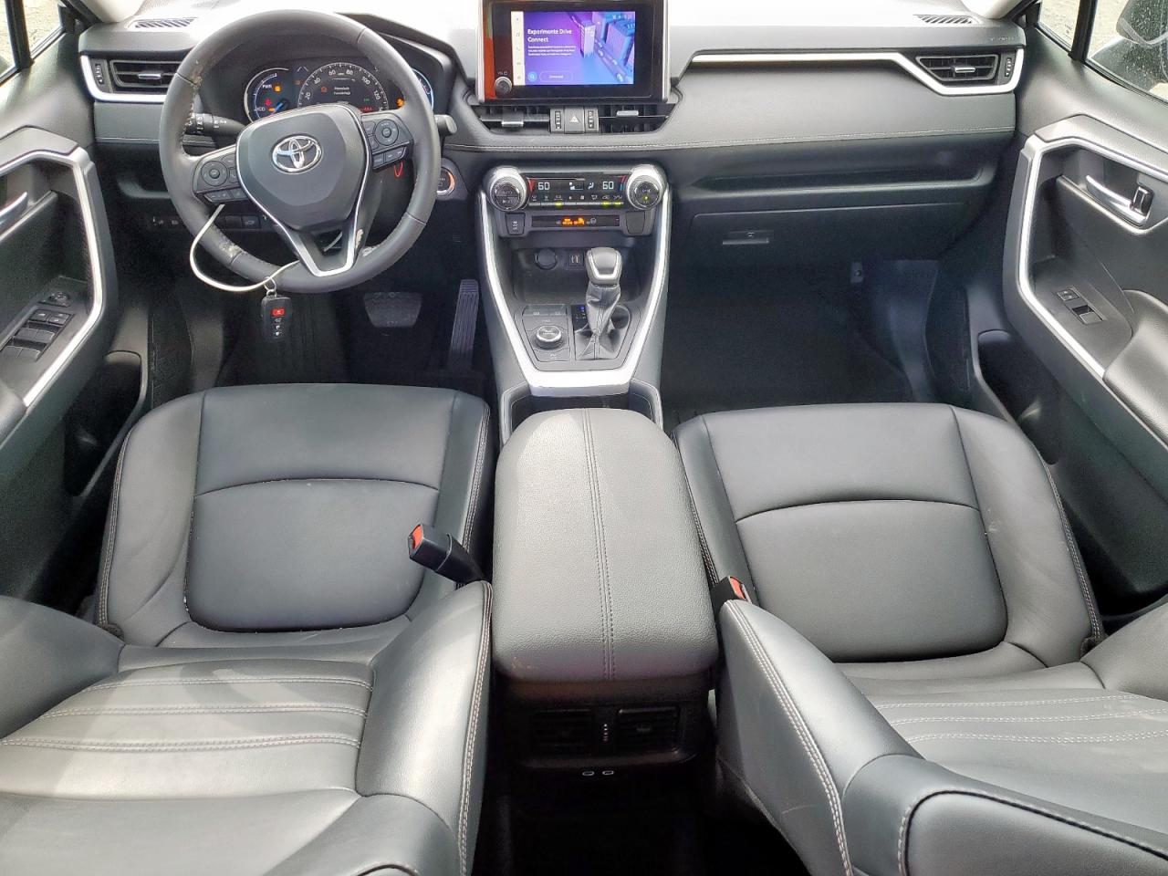 TOYOTA RAV4 XLE PREMIUM