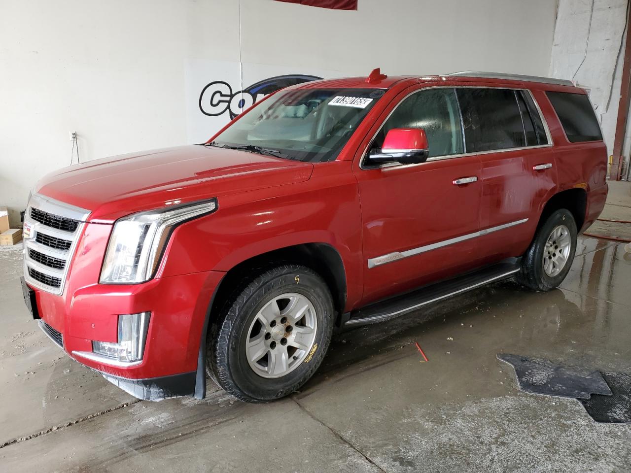 CADILLAC ESCALADE LUXURY