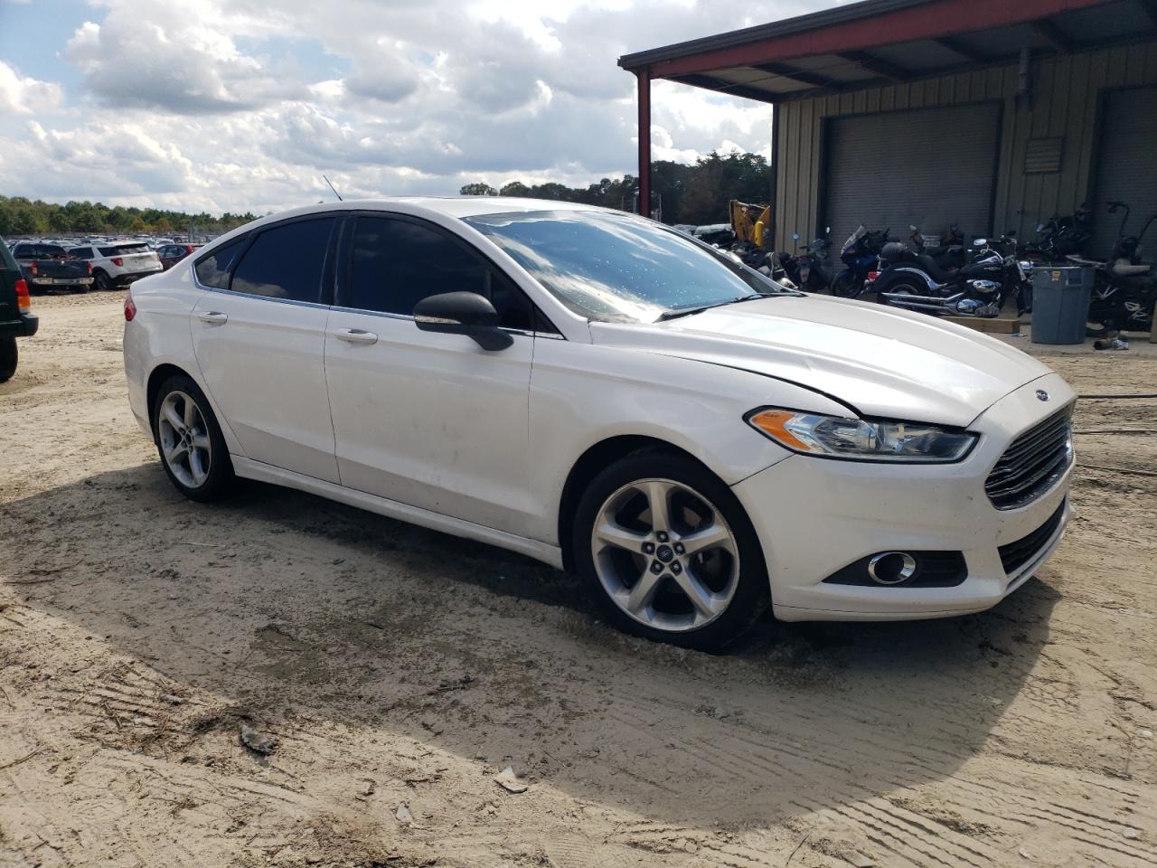 FORD FUSION SE