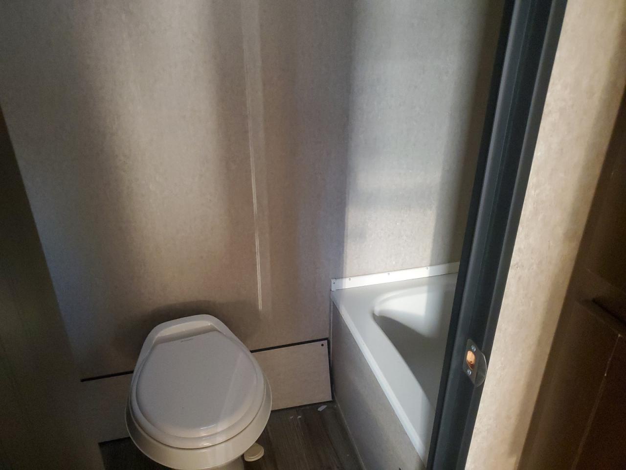 Lot #3257285763 2016 WILDWOOD WOLF PUP