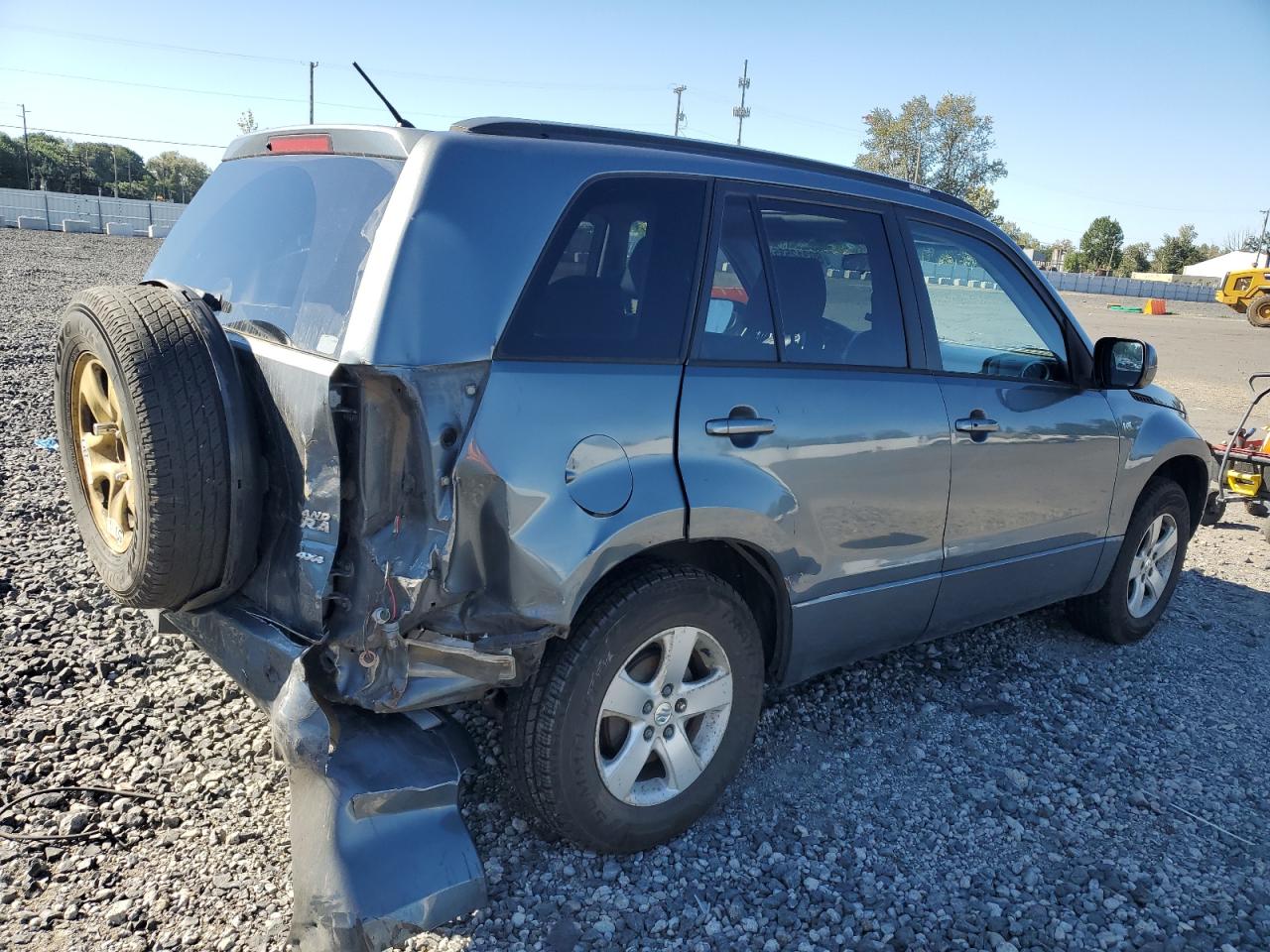 Lot #3278540931 2006 SUZUKI GRAND VITA