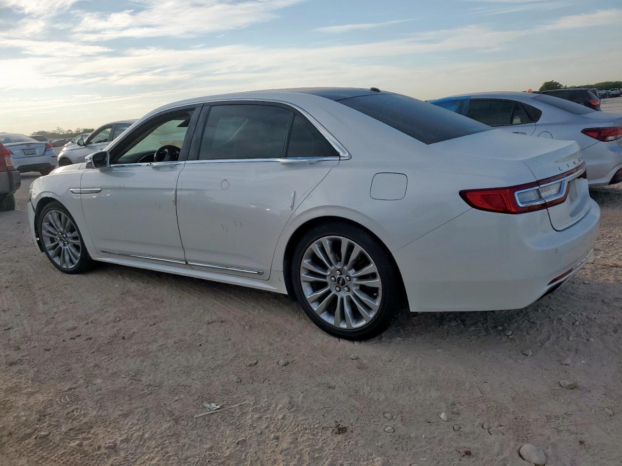 LINCOLN CONTINENTAL RESERVE