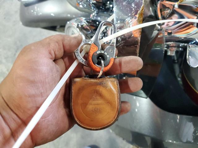 2019 INDIAN MOTORCYCLE CO. SPRINGFIEL 56KTHAAA5K3371783