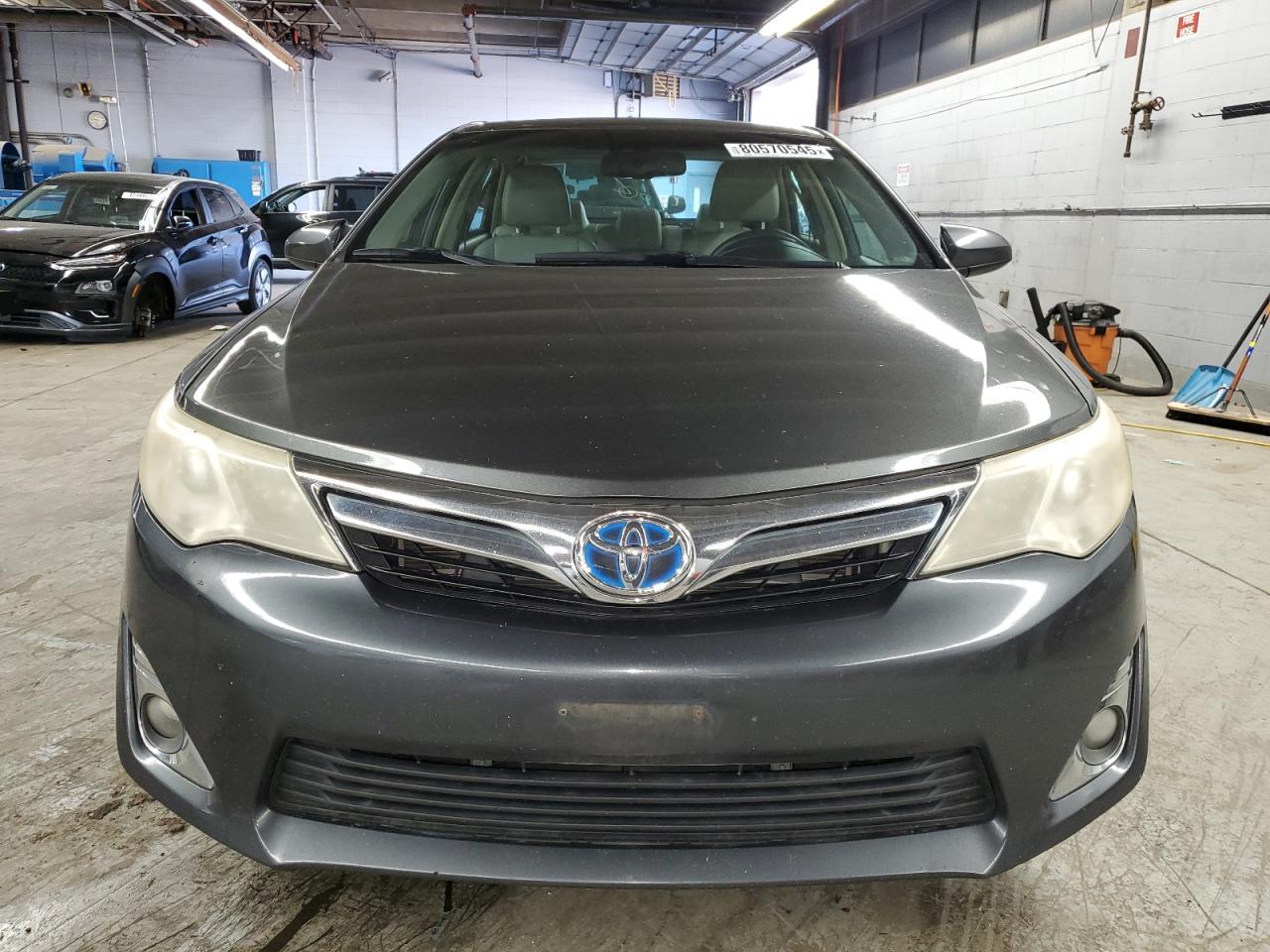 TOYOTA CAMRY HYBRID