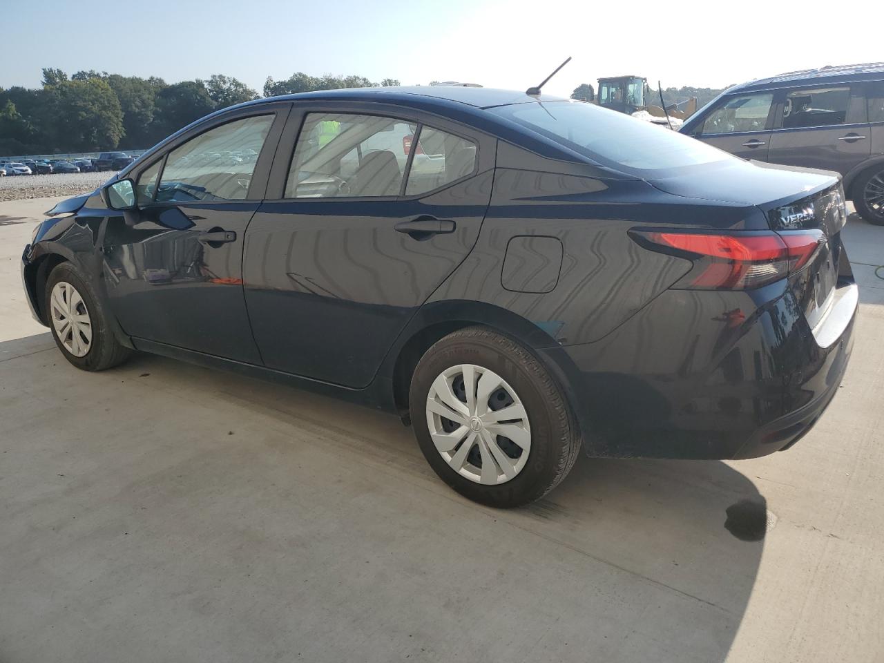 NISSAN VERSA S