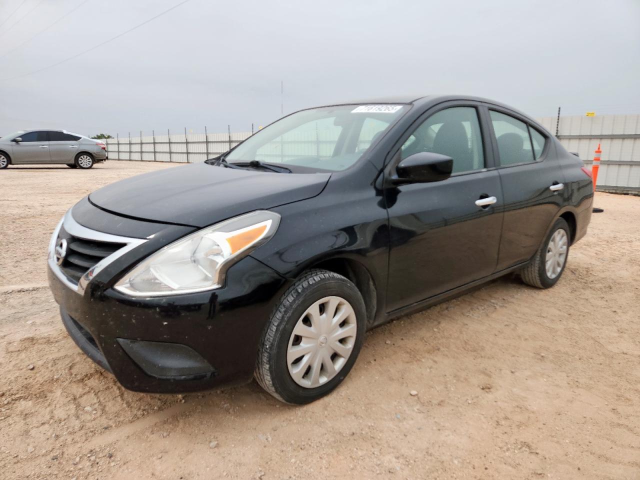 NISSAN VERSA S