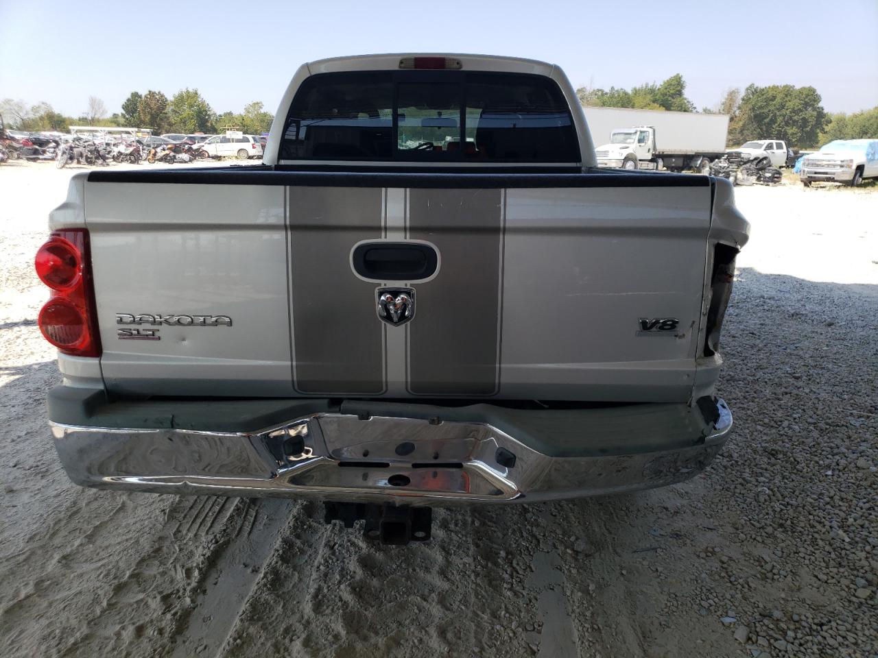 Lot #3297105514 2006 DODGE DAKOTA QUA
