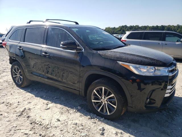 2019 TOYOTA HIGHLANDER SE 5TDKZRFH2KS574745