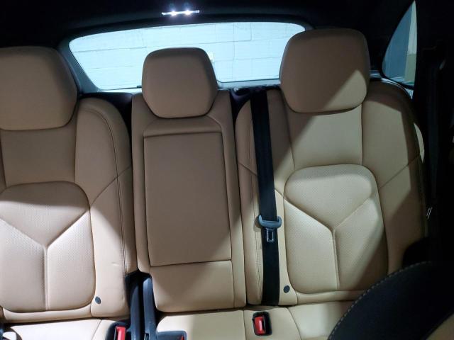2015 PORSCHE CAYENNE WP1AF2A24FLA34902