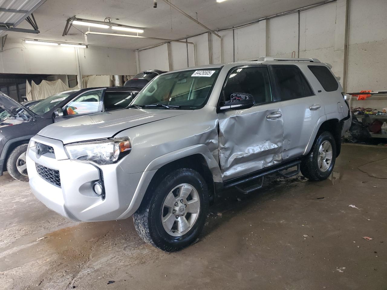 TOYOTA 4RUNNER SR5/SR5 PREMIUM
