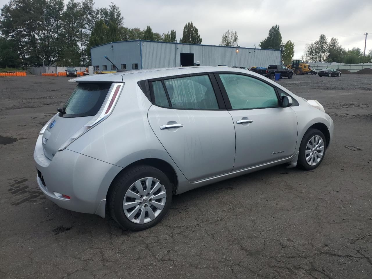 NISSAN LEAF S