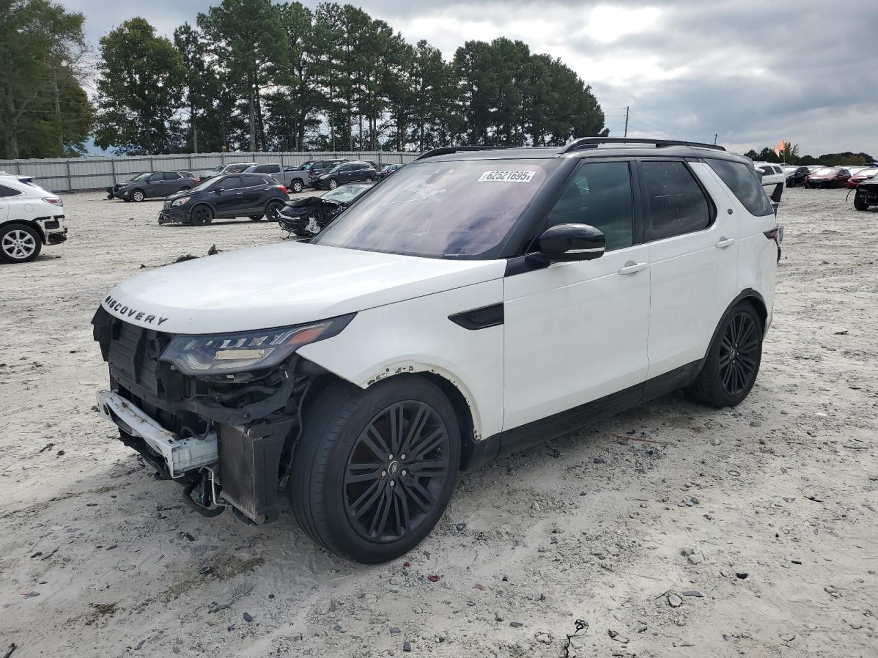 Lot #3302705999 2018 LAND ROVER DISCOVERY