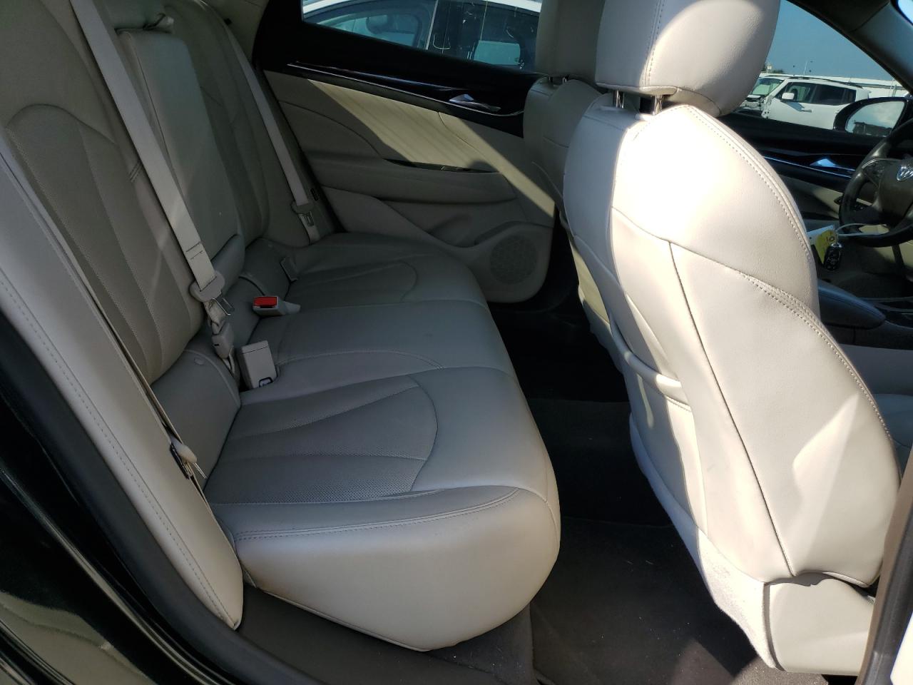 BUICK LACROSSE ESSENCE