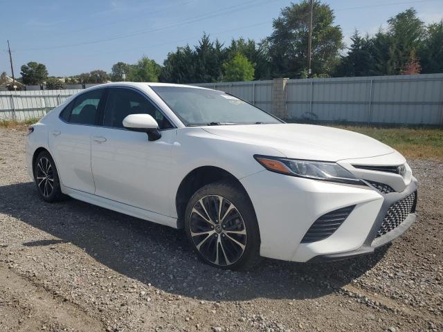 2018 TOYOTA CAMRY L 4T1B11HK6JU056449