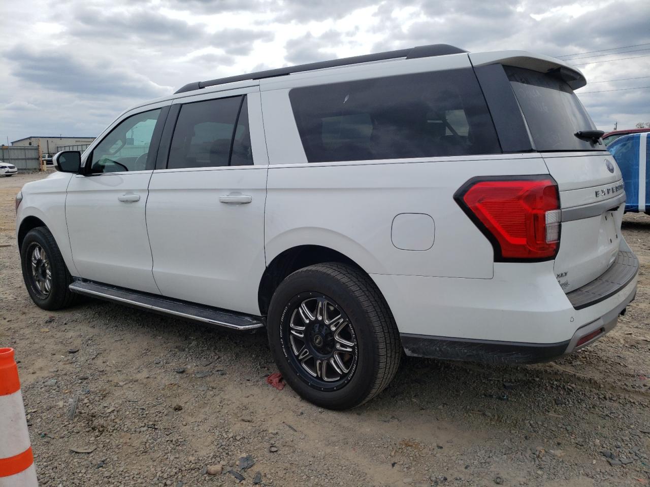 FORD EXPEDITION MAX XLT