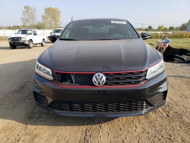 2018 VOLKSWAGEN PASSAT GT 1VWJM7A33JC032710