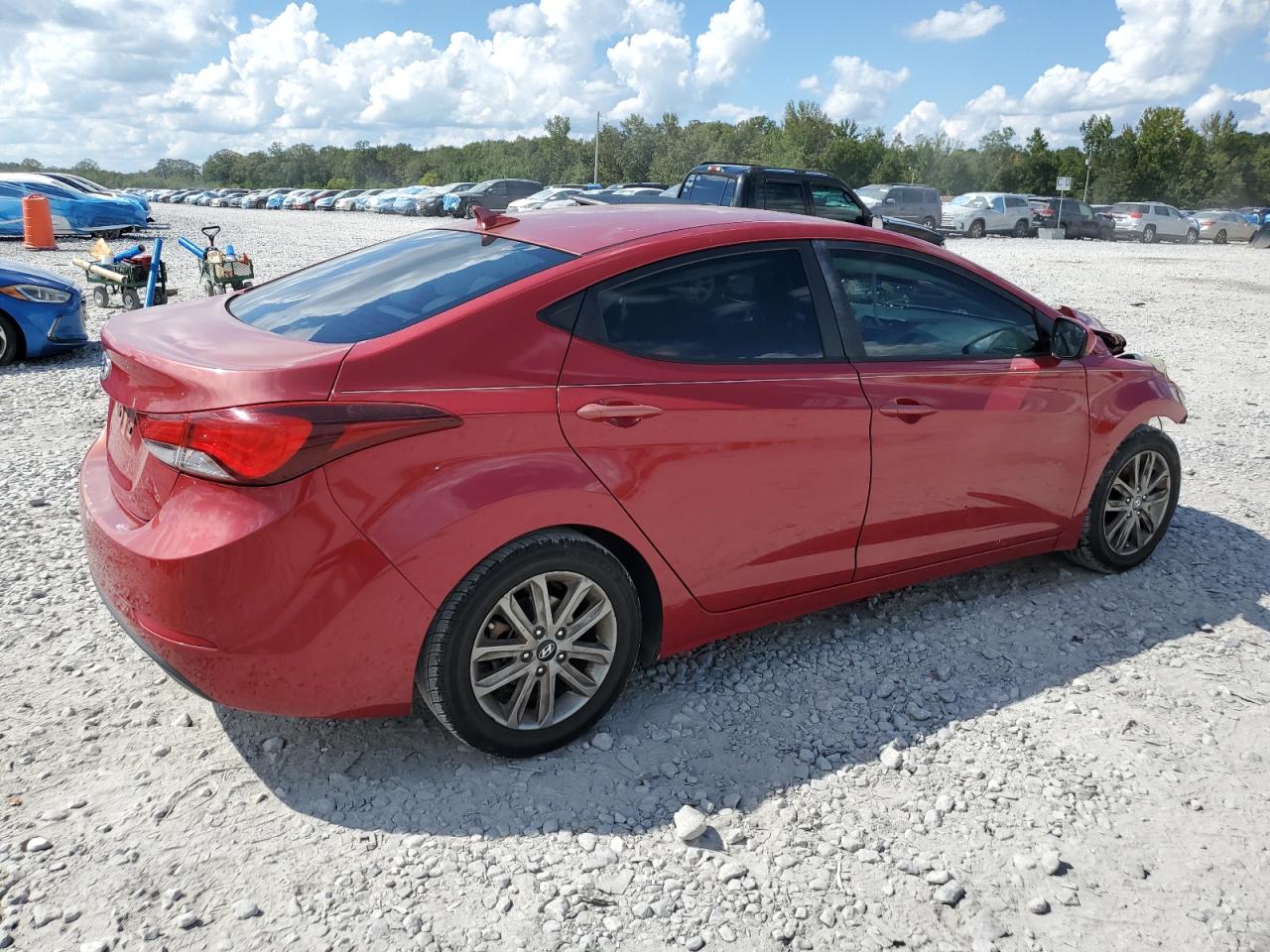 HYUNDAI ELANTRA SE