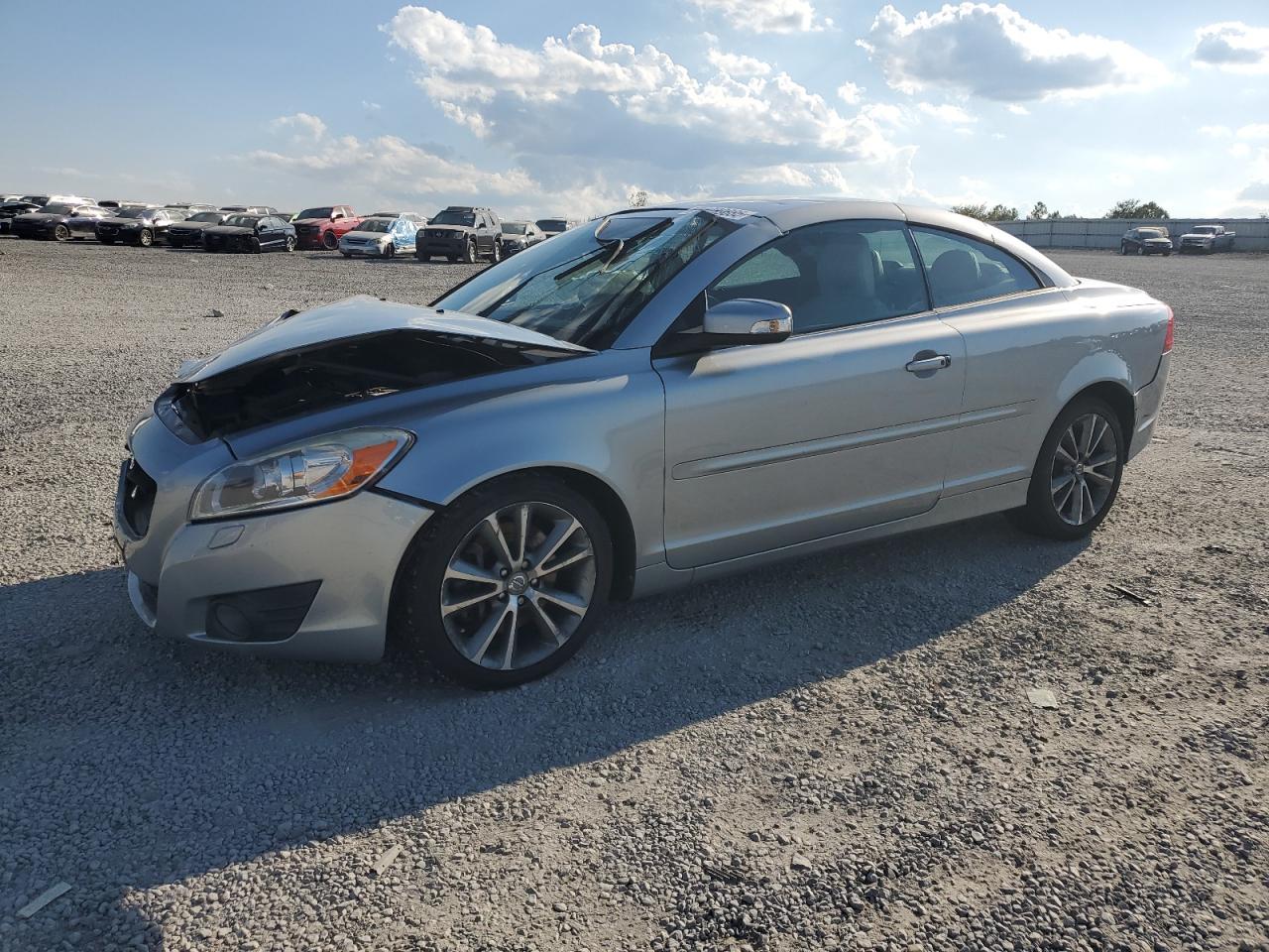 VOLVO C70 T5