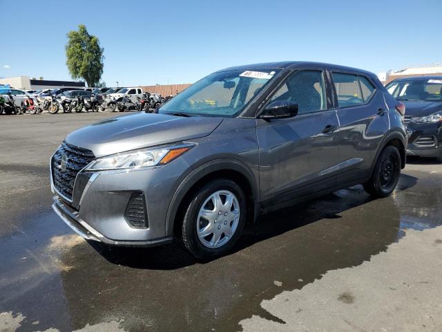 NISSAN KICKS S