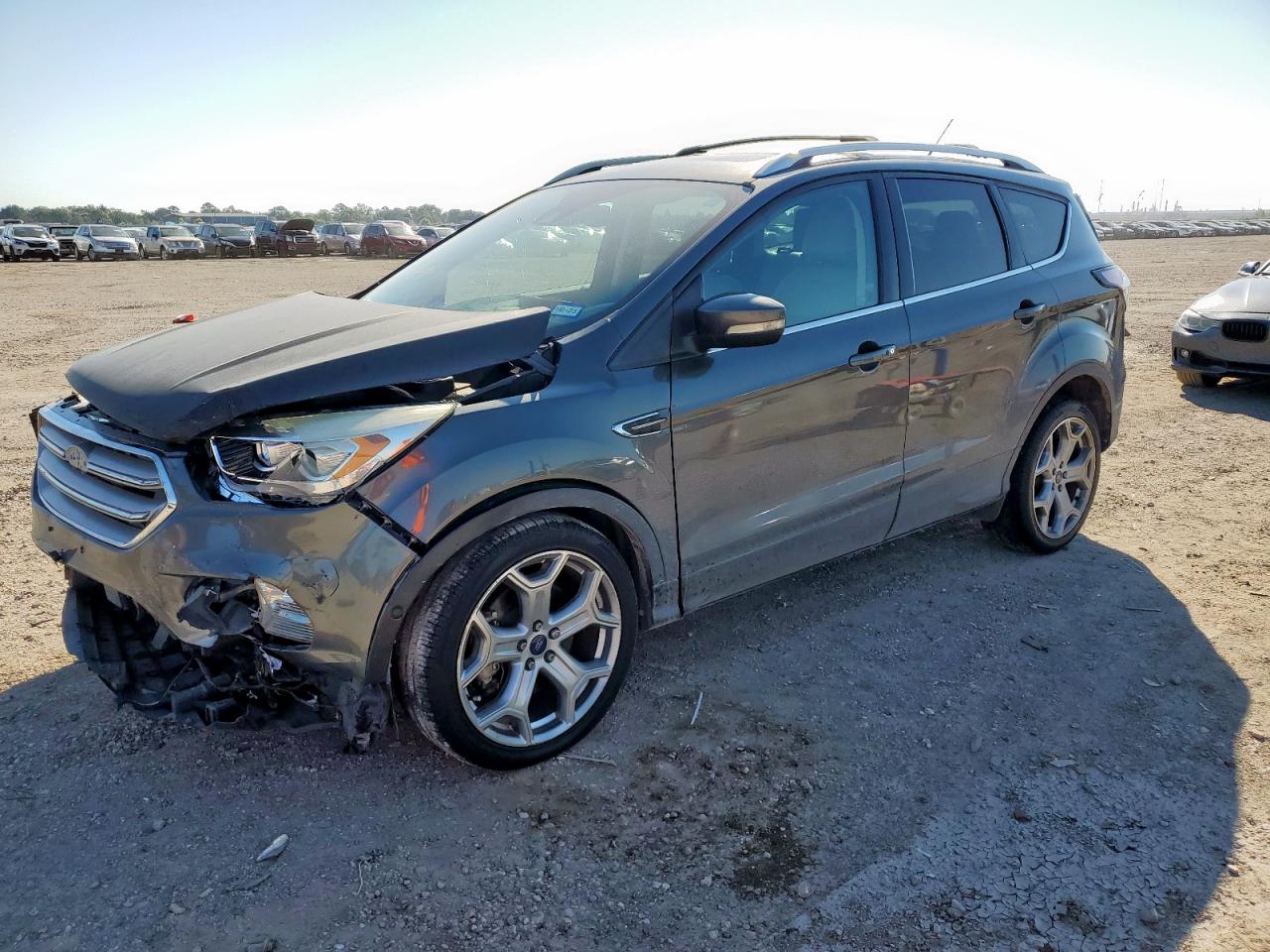 FORD ESCAPE TITANIUM