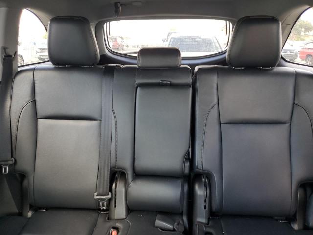 2018 TOYOTA HIGHLANDER SE 5TDJZRFH1JS812949