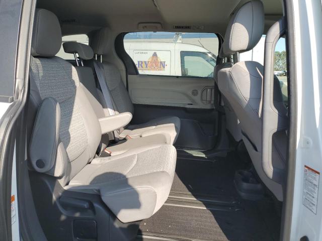 2023 TOYOTA SIENNA LE 5TDBRKECXPS149259
